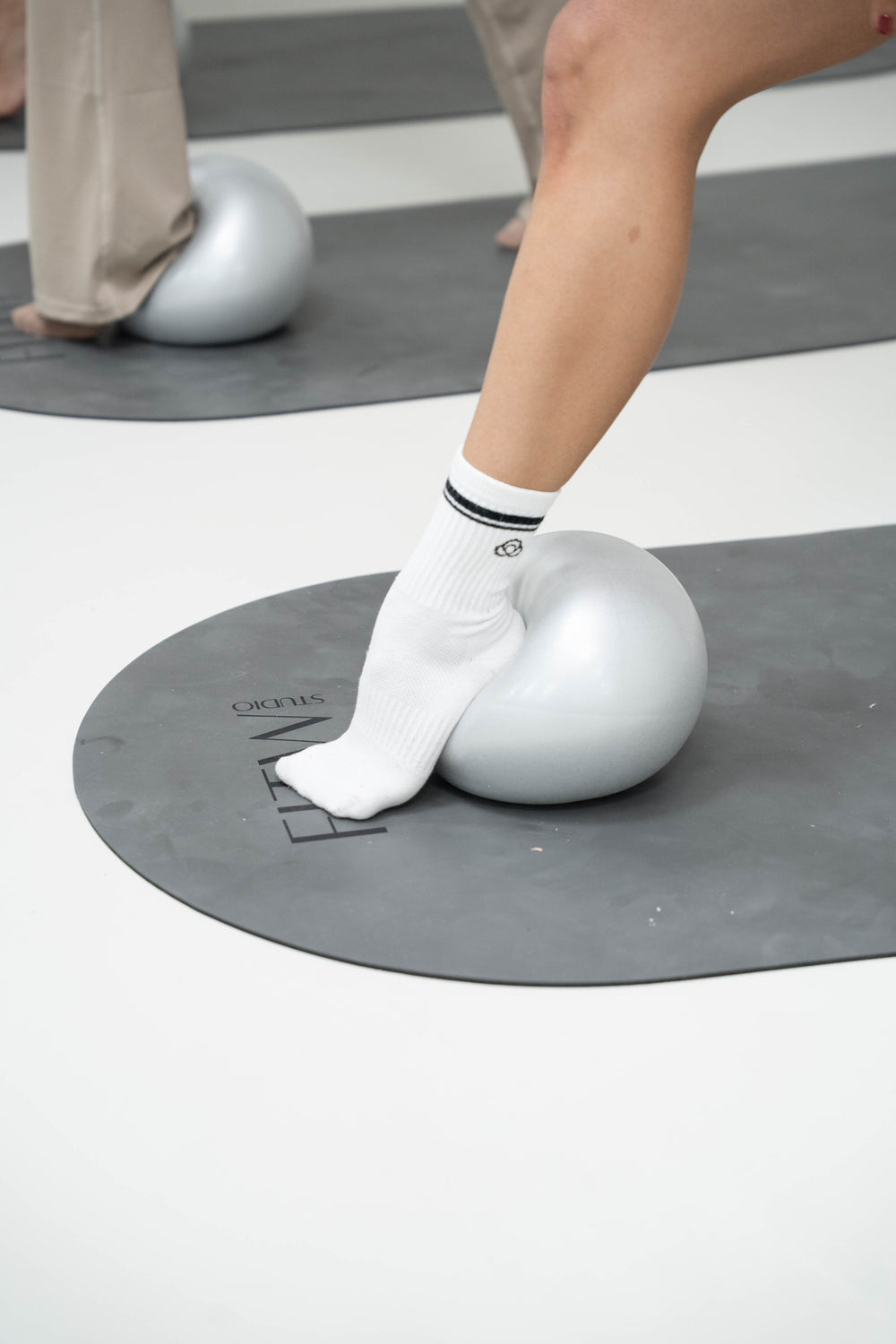 Clase de Essence Barre para mujeres en Fitwomen Studio, Las Condes y Providencia